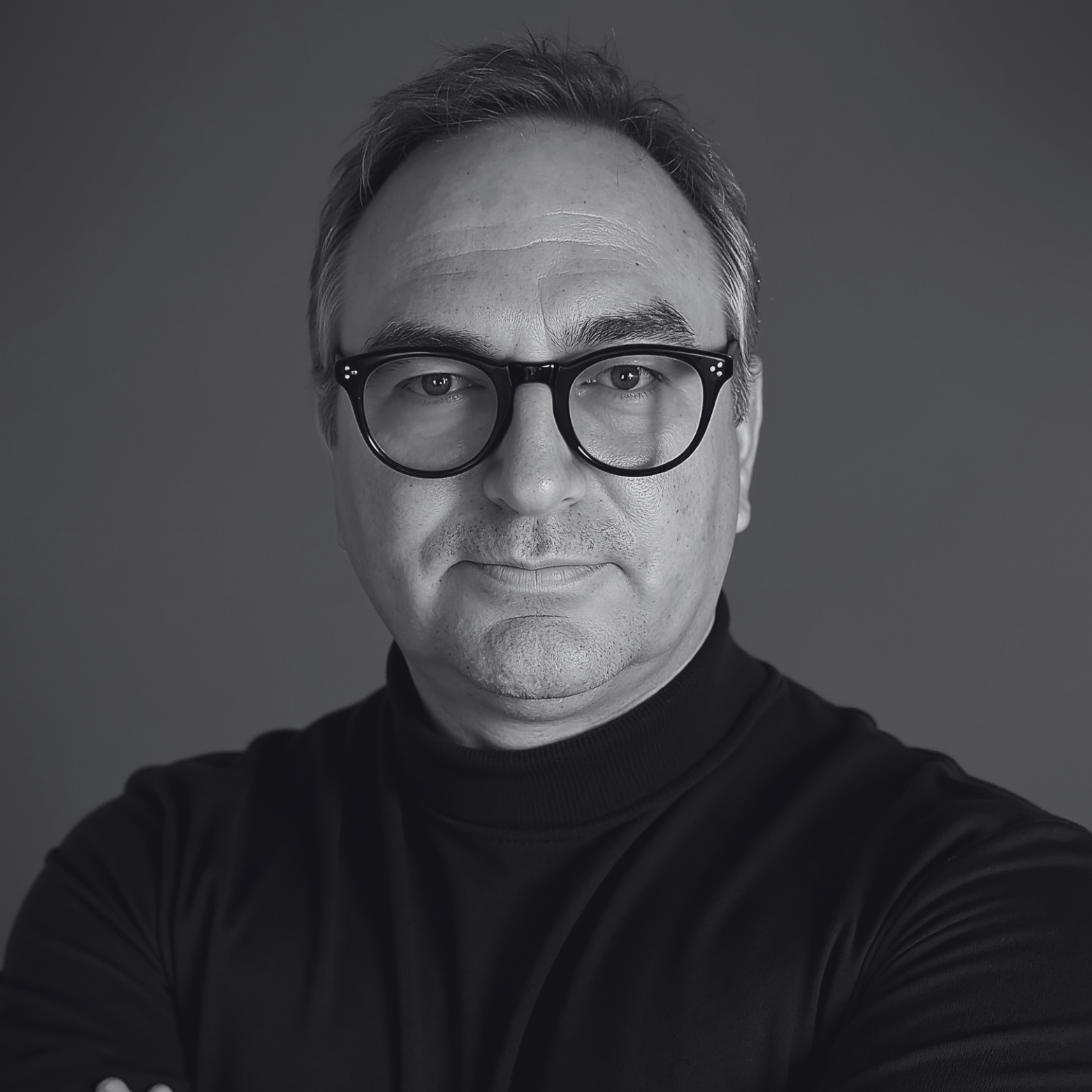 Arnaud R. — Arno Shore, editor and author